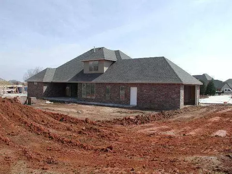 4605 SE 28th St, Moore, OK 73165 photo 2