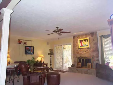4217 Brook Vw, Norman, OK 73072 photo 2