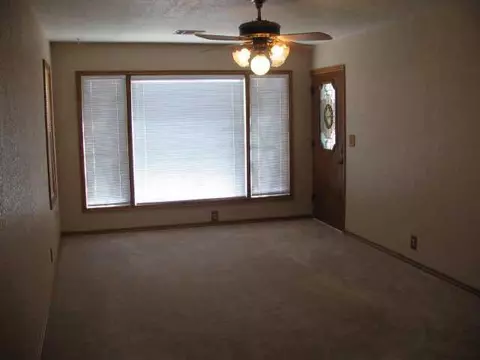 5215 N Willow, Bethany, OK 73008 photo 3