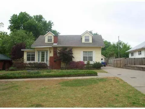 416 E 4th, Edmond, OK 73034 photo 1