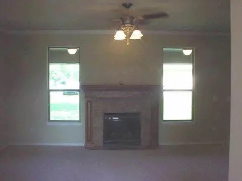 16 W End Ct, Tuttle, OK 73089 photo 3