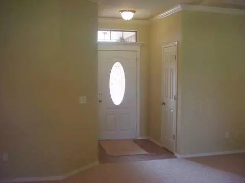 16 W End Ct, Tuttle, OK 73089 photo 2