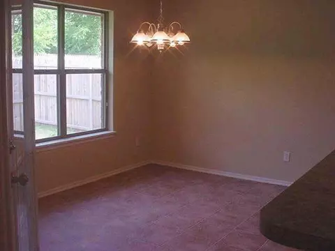 16 W End Ct, Tuttle, OK 73089 photo 4