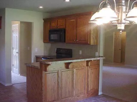 16 W End Ct, Tuttle, OK 73089 photo 9