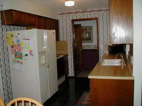 305 Jarman Cir, Mcloud, OK 74851 photo 6