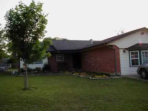 305 Jarman Cir, Mcloud, OK 74851 photo 1