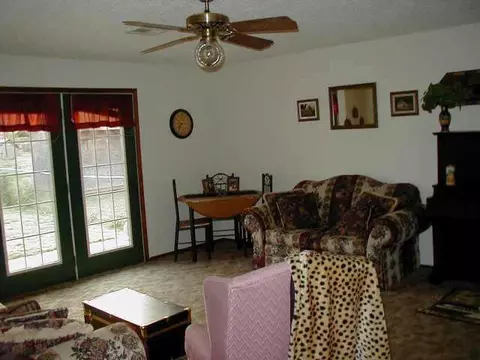 305 Jarman Cir, Mcloud, OK 74851 photo 4