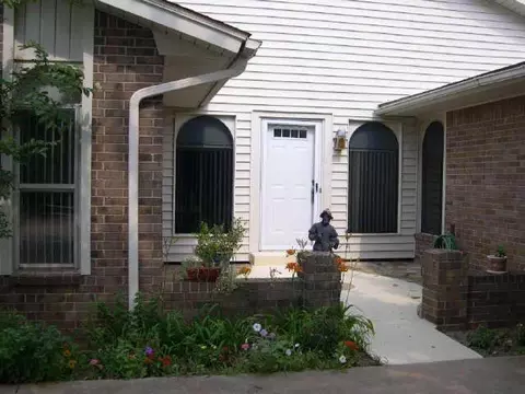 227 Pine Tree Ln, Norman, OK 73072 photo 2