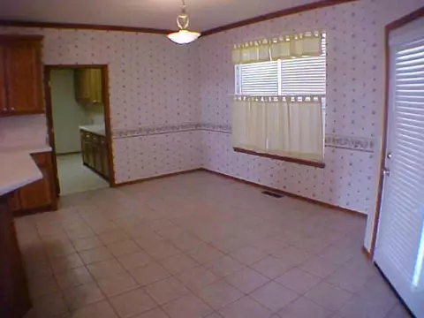 871 Bob White, Tuttle, OK 73089 photo 4