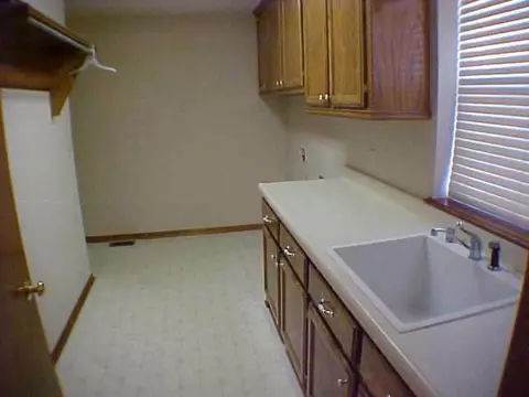 871 Bob White, Tuttle, OK 73089 photo 9