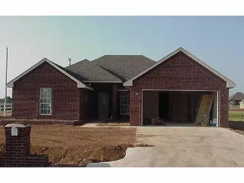 6912 Lewis Ln, Tuttle, OK 73089 photo 1