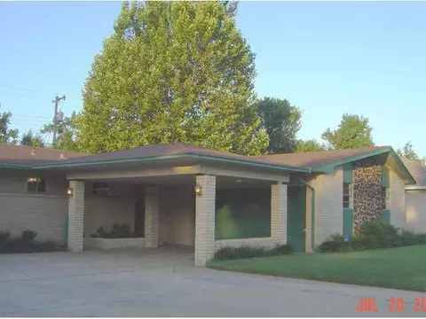 7628 NW 28th St, Bethany, OK 73008 photo 2