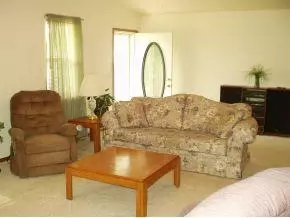312 Creshaw, Wayne, OK 73095 photo 4