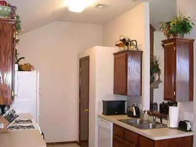 1920 E View Dr, Norman, OK 73071 photo 2