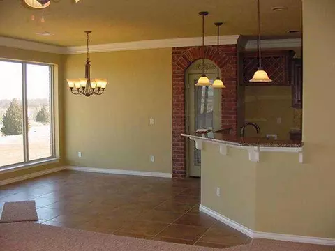 916 Eagle Ridge Rd, Tuttle, OK 73089 photo 3