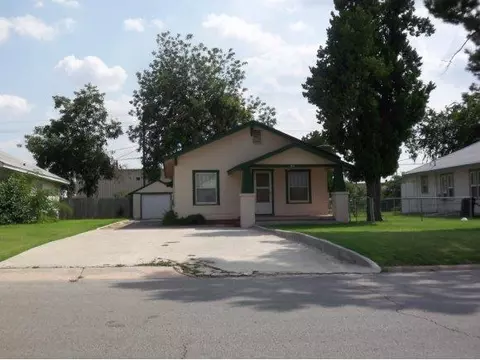 912 W Orient, Clinton, OK 73601 photo 1