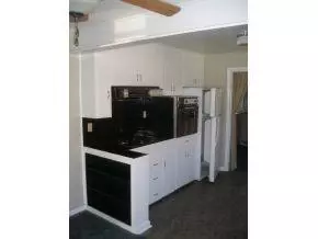 426 Wise, Clinton, OK 73601 photo 3