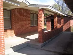 414 S Elm, Erick, OK 73645 photo 2