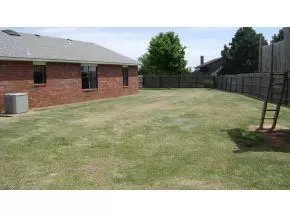 711 E Hughes, Thomas, OK 73669 photo 4