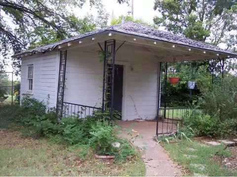 306 Jon, Guthrie, OK 73044 photo 2