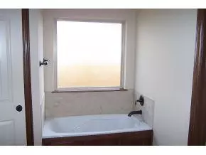 Undisclosed, Moore, OK 73160 photo 10