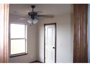 Undisclosed, Moore, OK 73160 photo 6