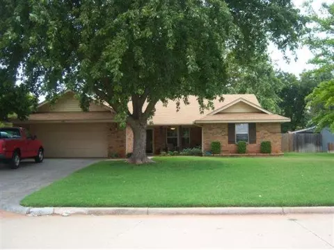 4 Sandra Rd, Clinton, OK 73601 photo 1