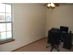 Undisclosed, Moore, OK 73160 photo 12