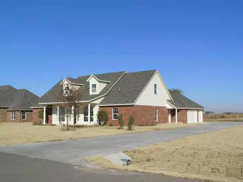 4607 Bridle Rdg, Tuttle, OK 73089 photo 1