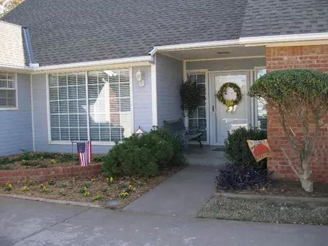 3012 Eagle Pass Ln, Edmond, OK 73013 photo 2