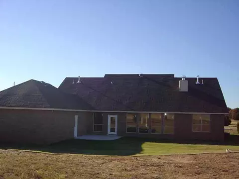 7600 Harvey, Guthrie, OK 73044 photo 2