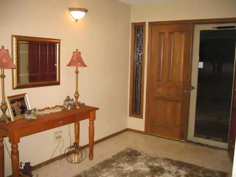 1608 Squirrel Tree Pl, Edmond, OK 73034 photo 2