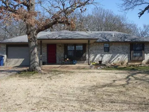 2526 Maple, Harrah, OK 73045 photo 1