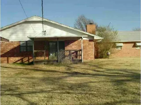 4030 N Kickapoo, Shawnee, OK 74804 photo 5