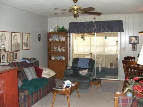 987 S Harrison, Harrah, OK 73045 photo 3