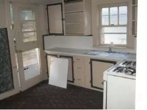 135 E Main, Hydro, OK 73048 photo 8