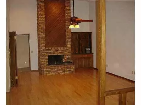 325 Timberwind Dr, Norman, OK 73072 photo 3