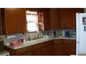 211 N State St, Binger, OK 73009 photo 5