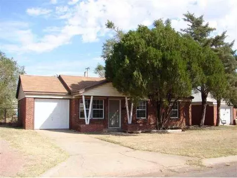 1313 Oakhurst, Altus, OK 73521 photo 1