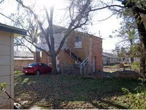 618 E Liveoak, Altus, OK 73521 photo 4