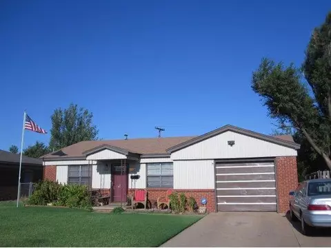 1037 Coe, Altus, OK 73521 photo 1