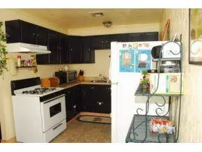 1037 Coe, Altus, OK 73521 photo 4