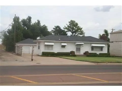 116 S Park Ln, Altus, OK 73521 photo 1