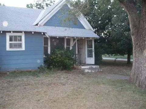 505 E 7th, Olustee, OK 73560 photo 1