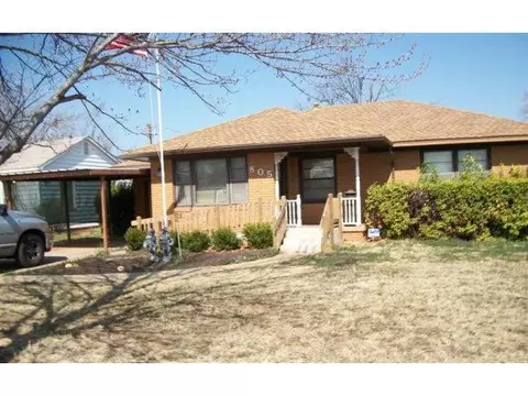 805 E Sycamore, Altus, OK 73521 photo 1