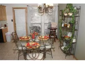 1537 Davinbrook, Norman, OK 73072 photo 4