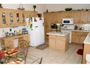 1537 Davinbrook, Norman, OK 73072 photo 3