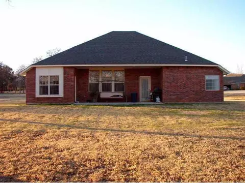 8 Surrey Ln, Mcloud, OK 74851 photo 2
