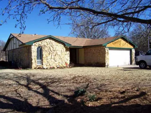 107 Boats Rd, Mcloud, OK 74851 photo 1