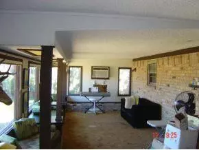 709 Comanche Trl, Altus, OK 73521 photo 6